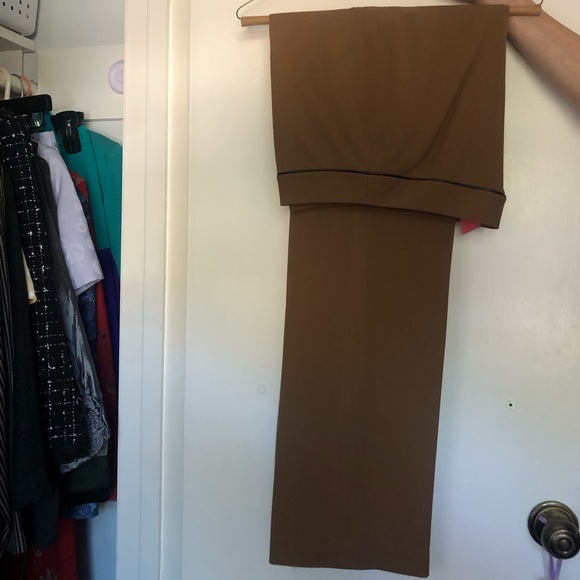 Pant suit - Picture 2 of 2